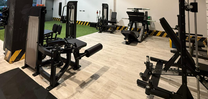 FitCode Fitness Center — träningsstudio-studio i Benidorm — bild 3